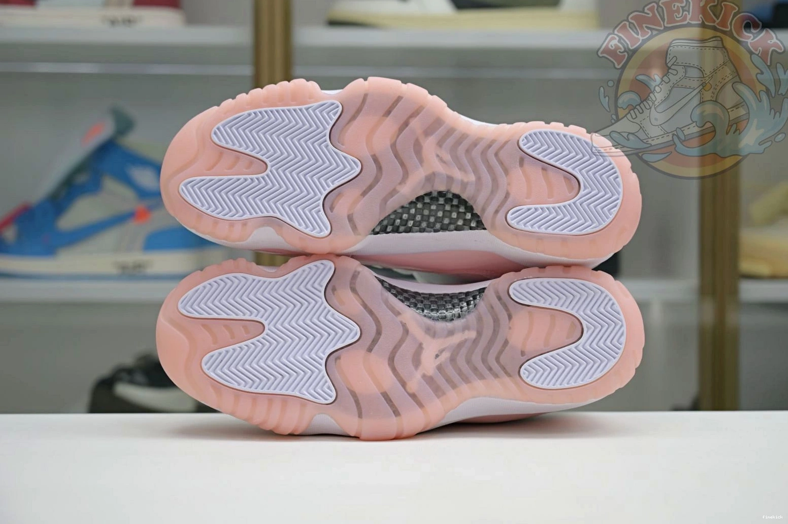 WMNS Low Air Jordan 11 Jordan 0115